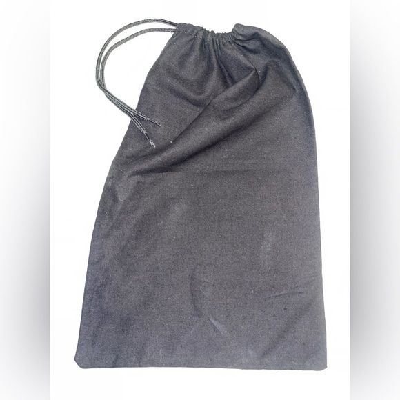 Authentic Chanel drawstring dust bag black and white - Picture 4 of 6